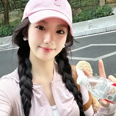 秦芳慧